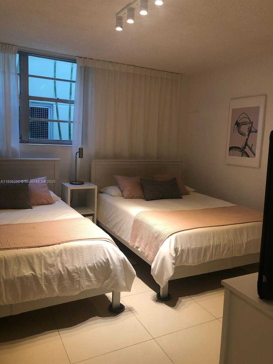 Small Image of 3901 SOUTH OCEAN DR #1B, Hollywood Number 7