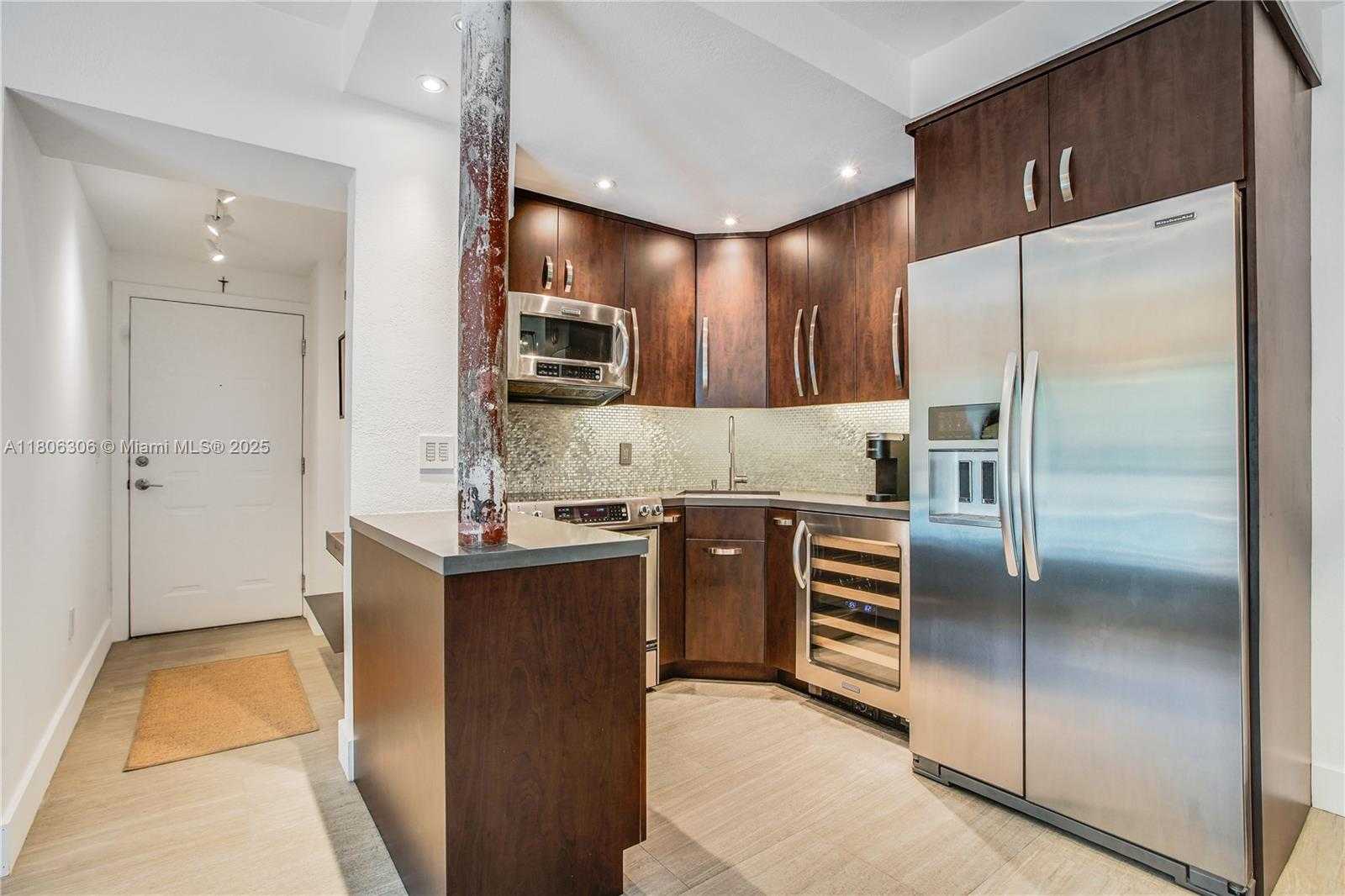 Small Image of 45 ANTILLA AVE #1G, Coral Gables Number 8