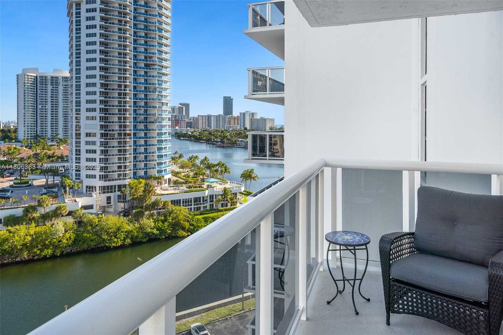 Small Image of 20515 EAST COUNTRY CLUB DR #1248, Aventura Number 4