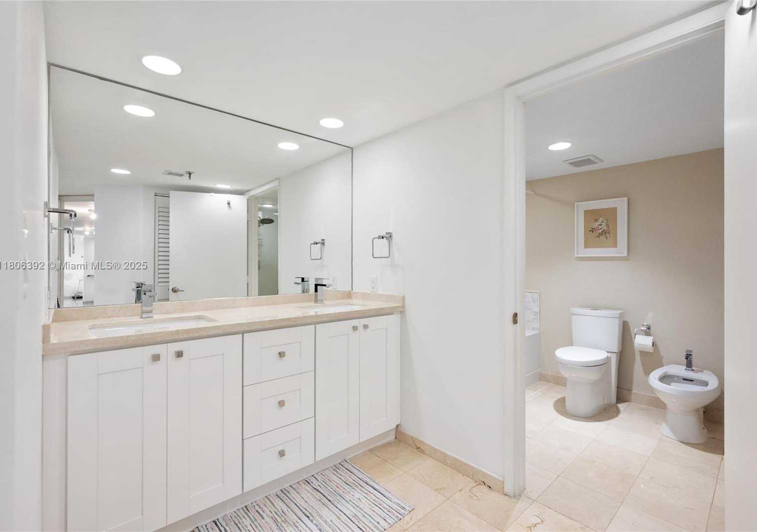 Small Image of 520 BRICKELL KEY DR #A604, Miami Number 13