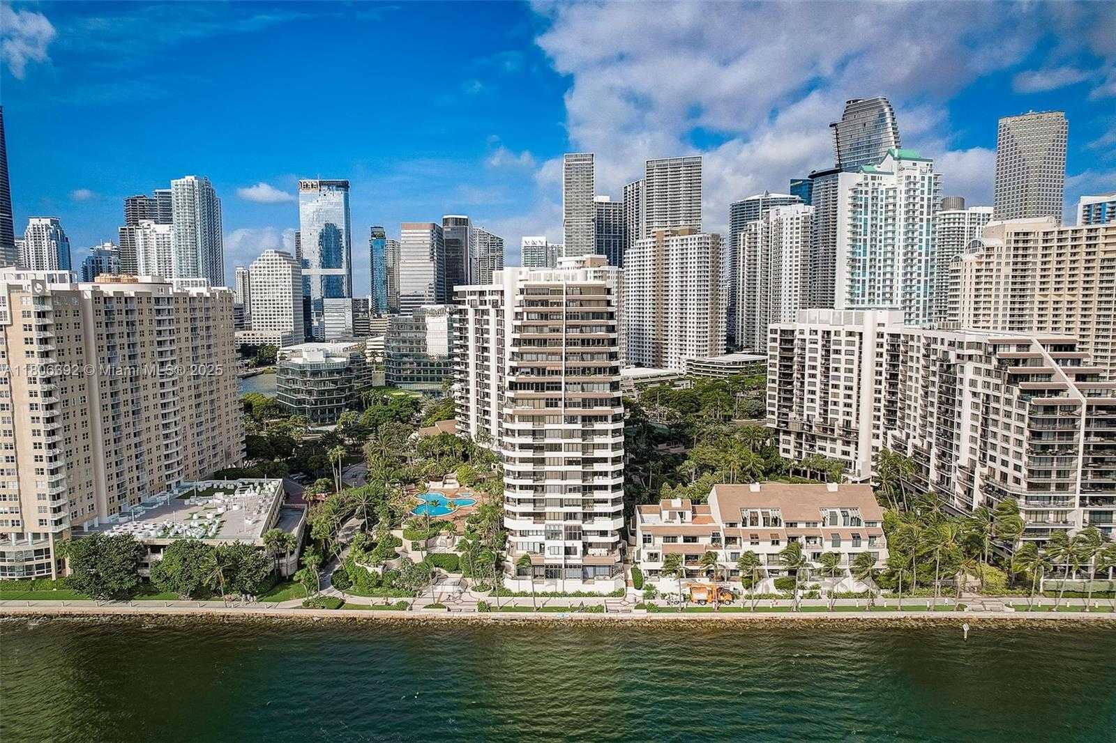 Small Image of 520 BRICKELL KEY DR #A604, Miami Number 32