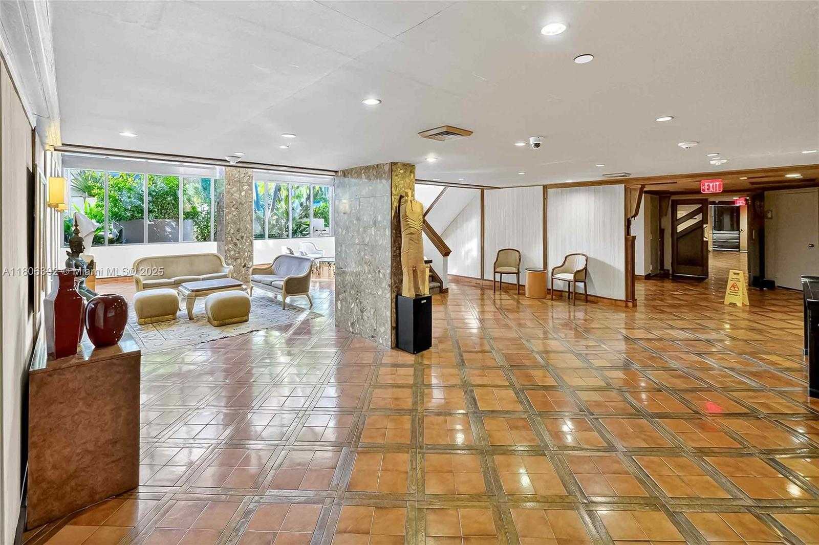 Small Image of 520 BRICKELL KEY DR #A604, Miami Number 66