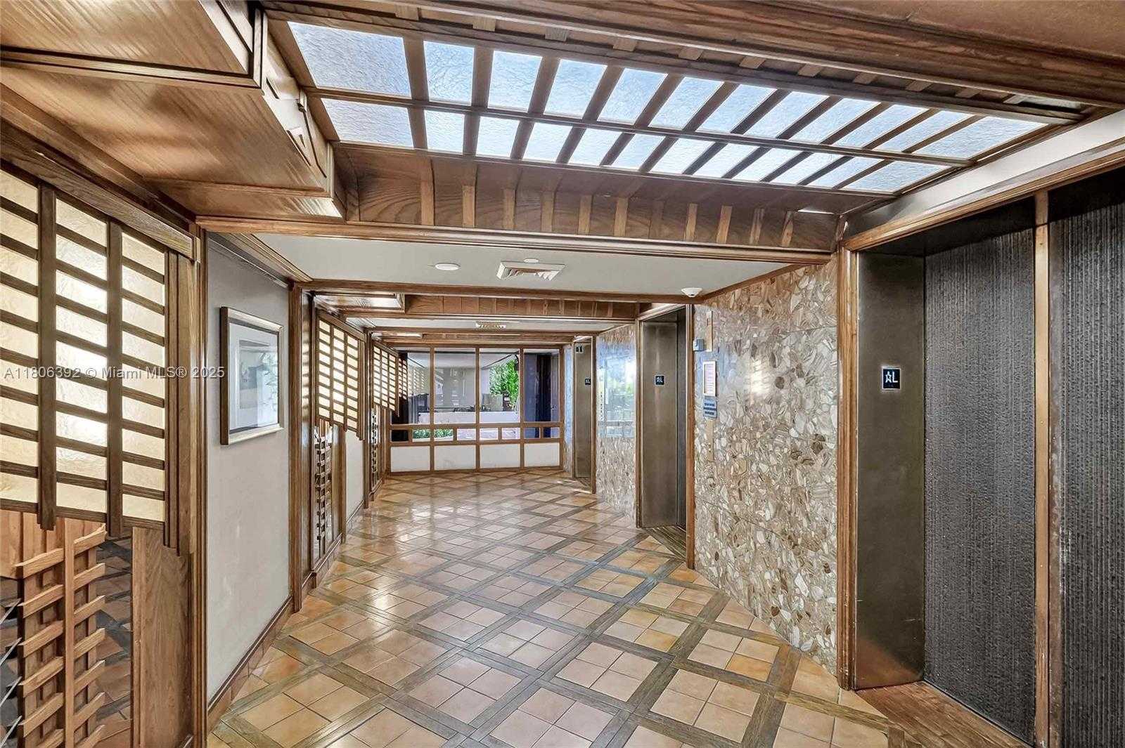 Small Image of 520 BRICKELL KEY DR #A604, Miami Number 68