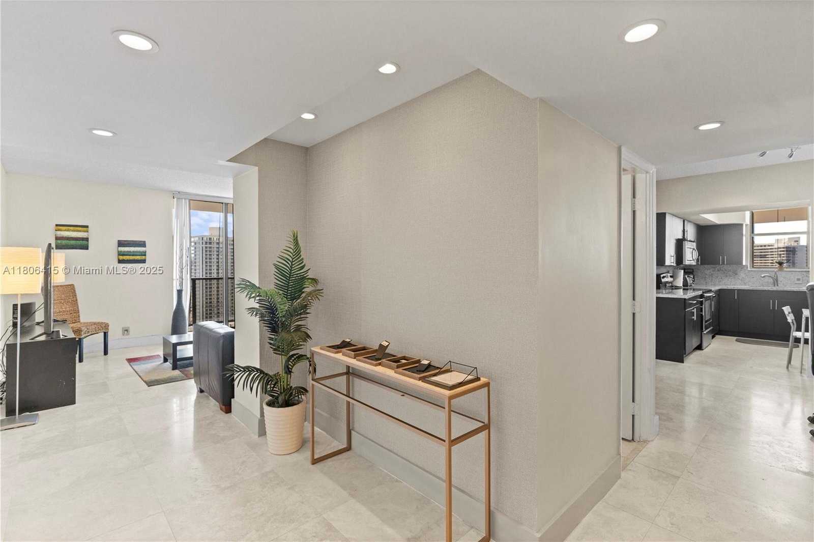 Small Image of 18181 NORTH EAST 31ST CT #PH07, Aventura Number 19