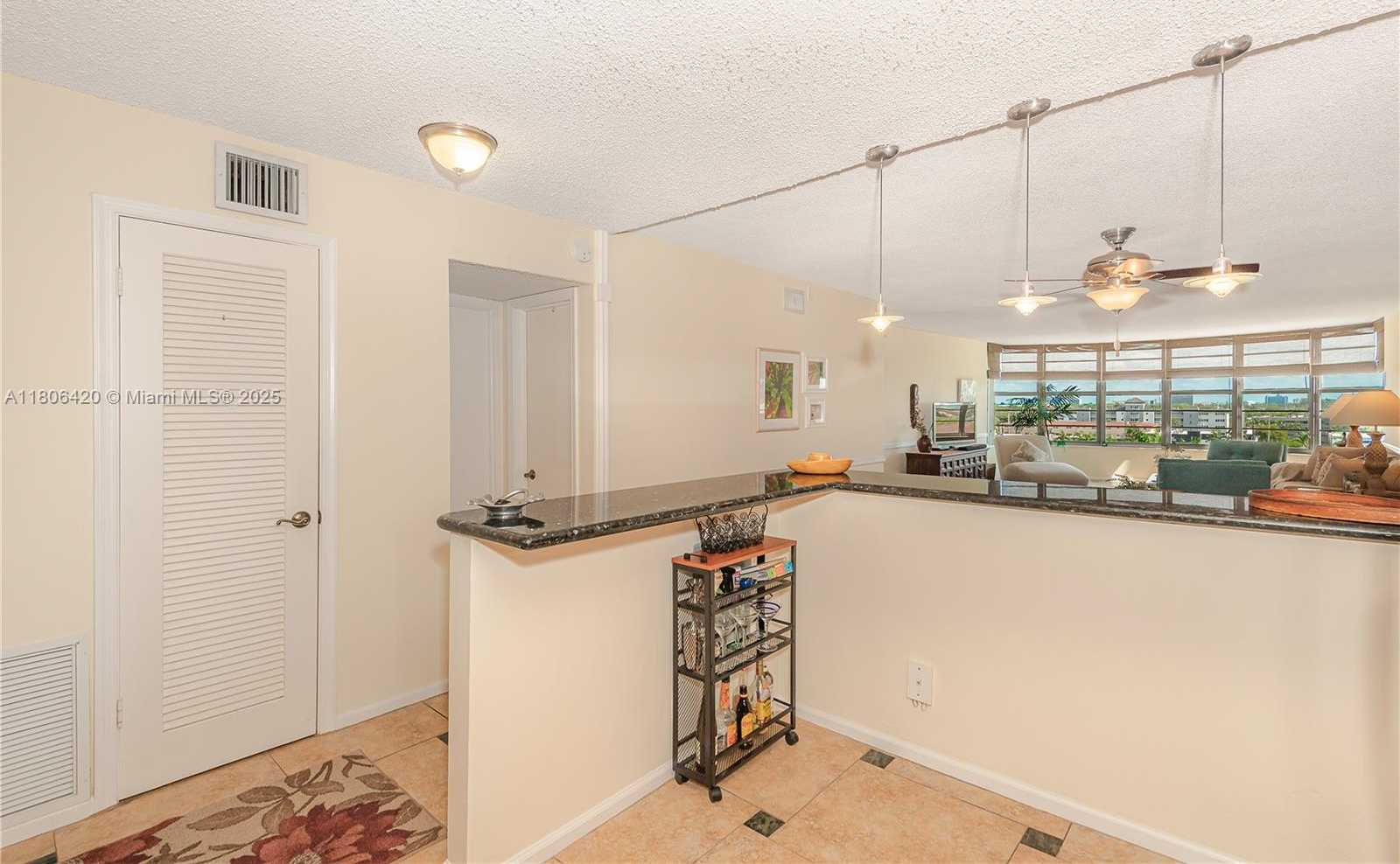 Small Image of 3051 NORTH EAST 48TH ST #604, Fort Lauderdale Number 10