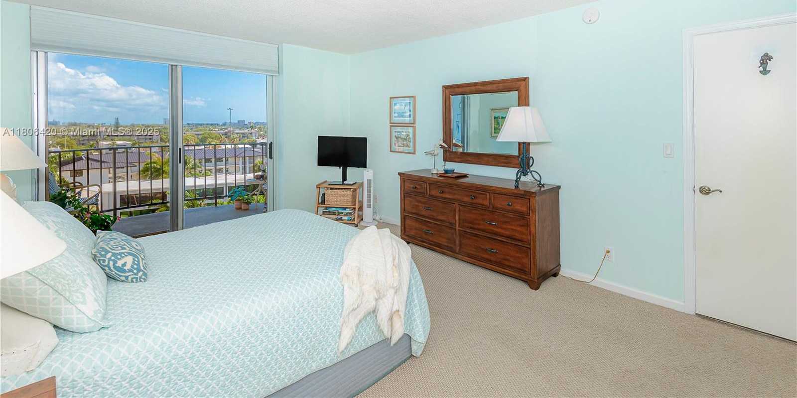 Small Image of 3051 NORTH EAST 48TH ST #604, Fort Lauderdale Number 19