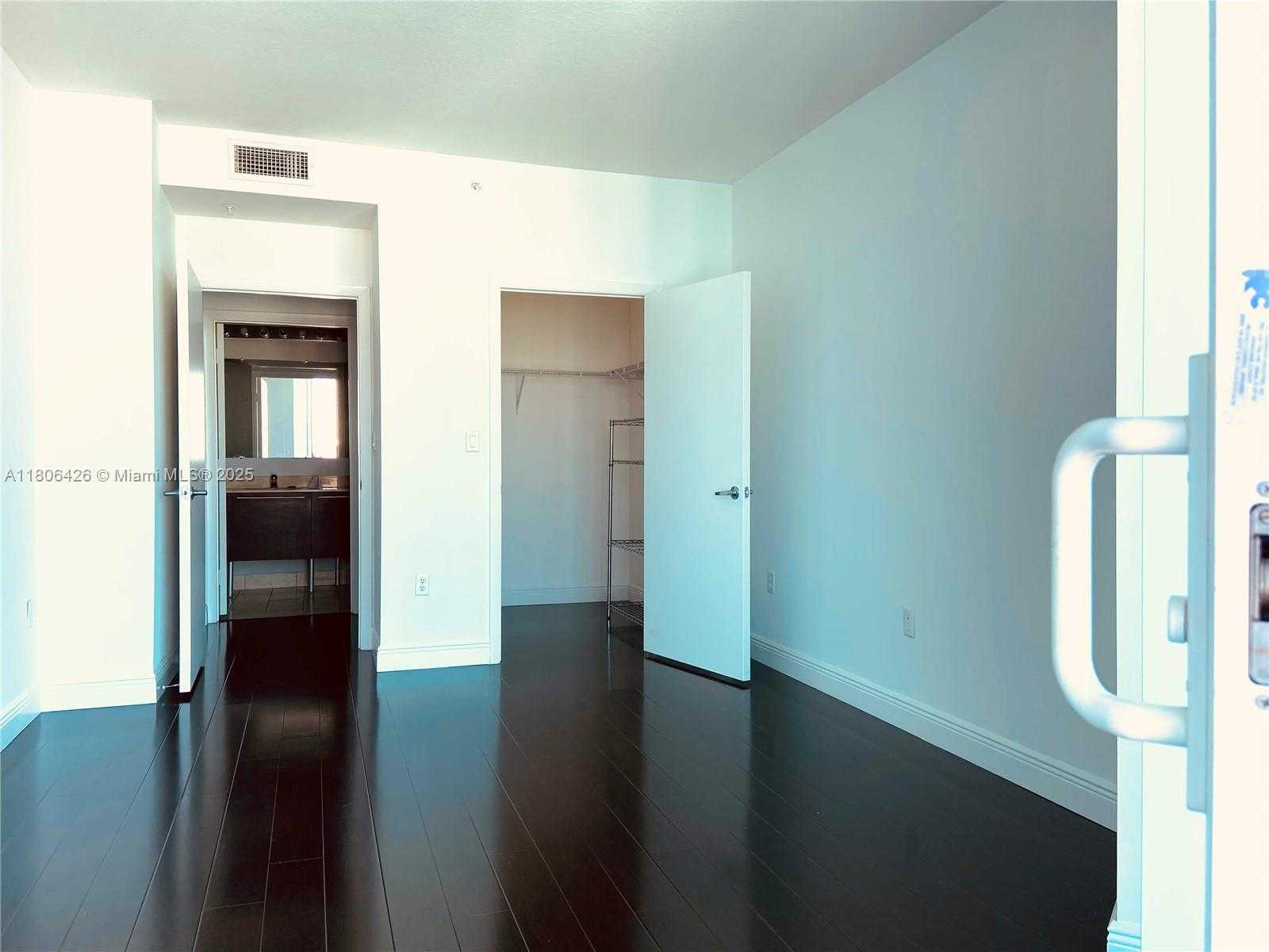 Small Image of 1900 NORTH BAYSHORE DR #4708, Miami Number 17