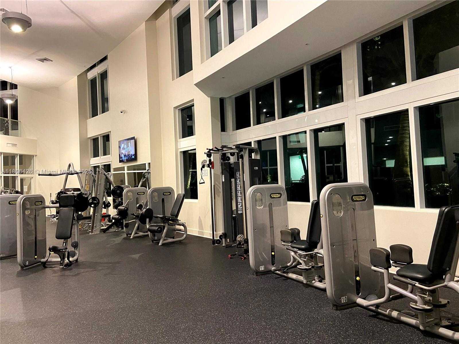 Small Image of 1900 NORTH BAYSHORE DR #4708, Miami Number 30