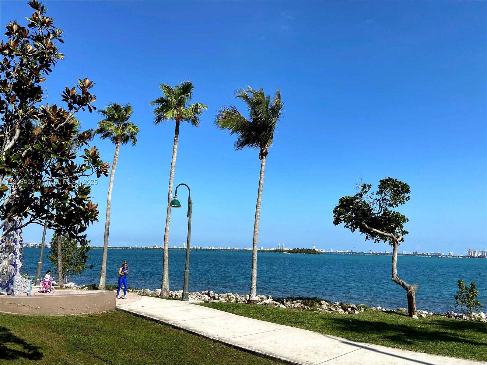 Small Image of 1900 NORTH BAYSHORE DR #4708, Miami Number 33