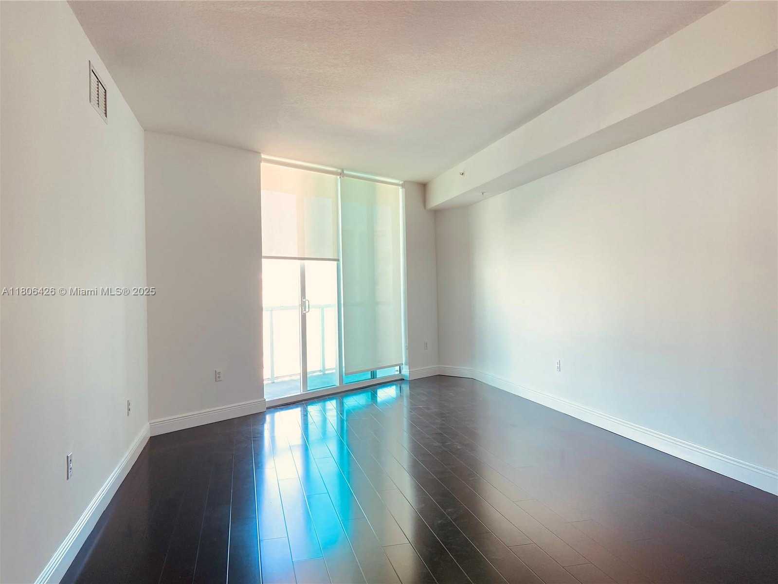 Small Image of 1900 NORTH BAYSHORE DR #4708, Miami Number 4