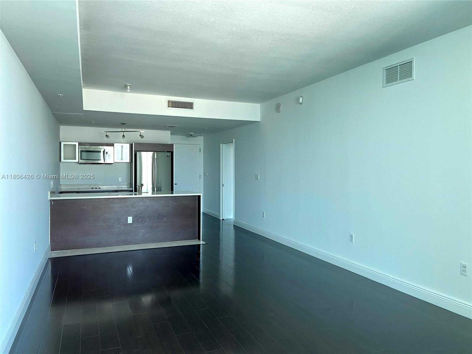 Small Image of 1900 NORTH BAYSHORE DR #4708, Miami Number 5