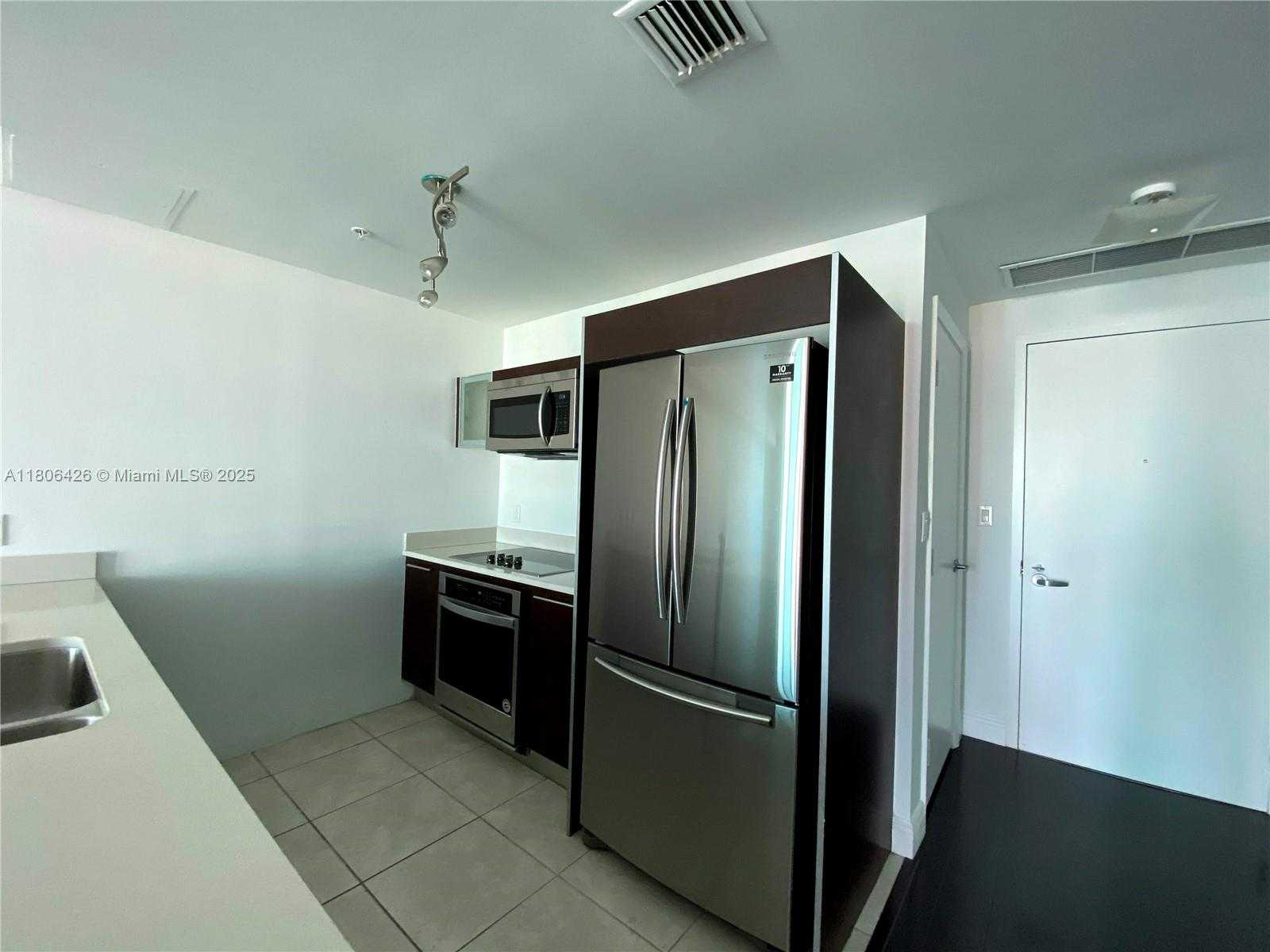 Small Image of 1900 NORTH BAYSHORE DR #4708, Miami Number 7