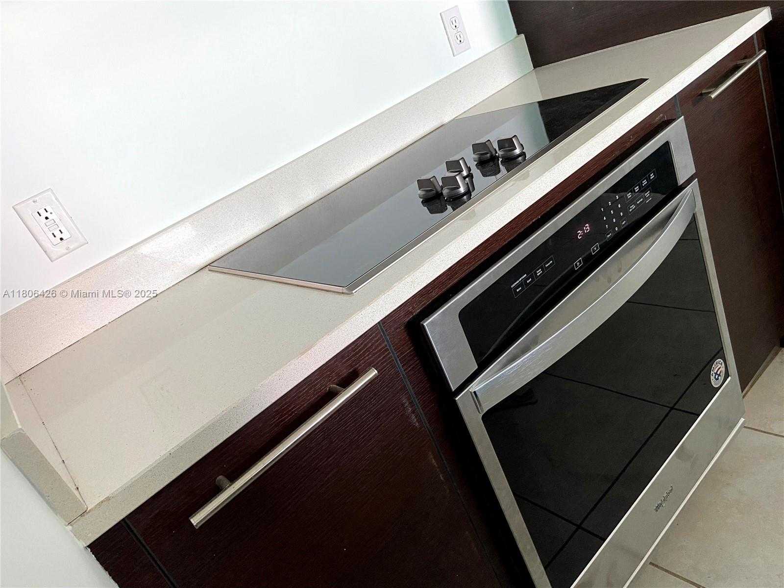 Small Image of 1900 NORTH BAYSHORE DR #4708, Miami Number 9