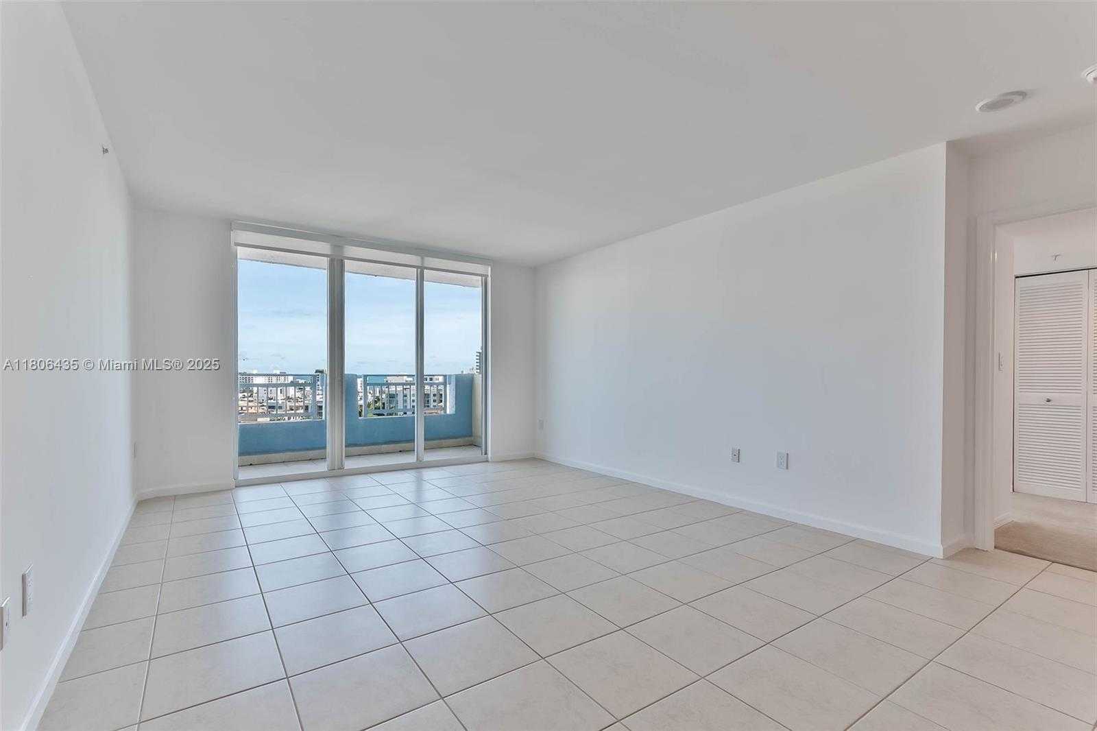 Small Image of 90 ALTON RD #1209, Miami Beach Number 3