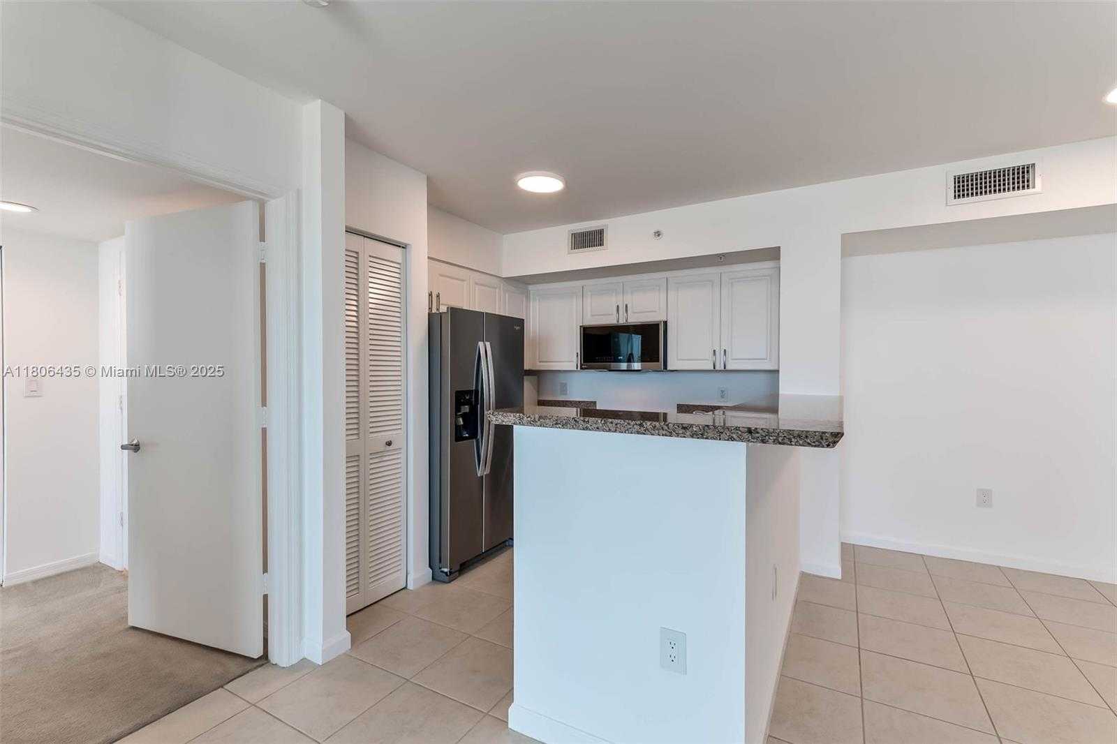 Small Image of 90 ALTON RD #1209, Miami Beach Number 9