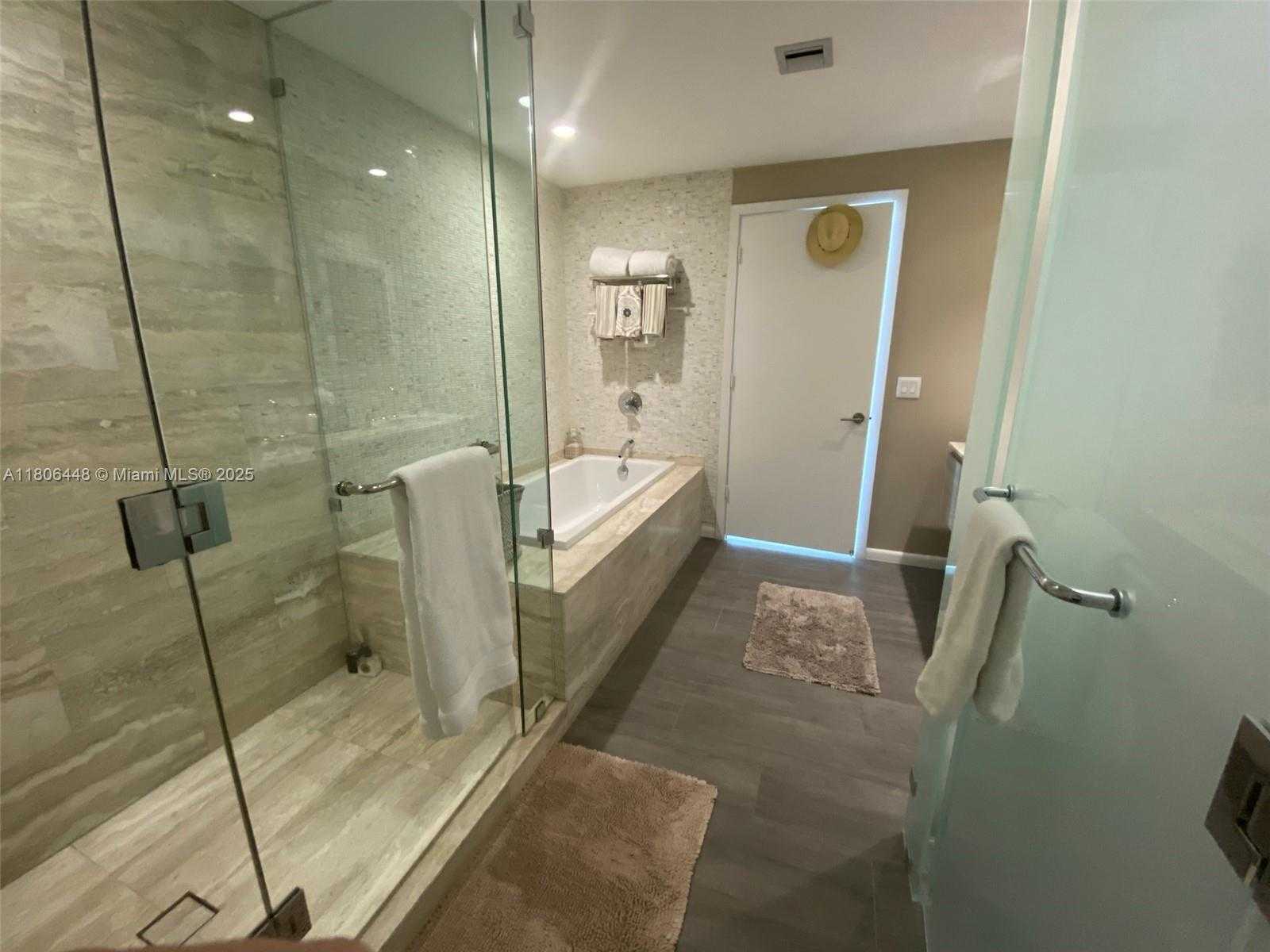 Small Image of 2900 NORTH EAST 7TH AVE #2102, Miami Number 19