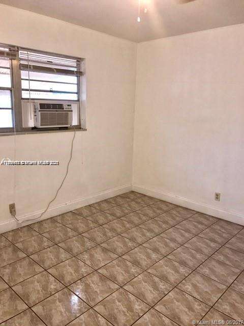 Small Image of 2901 JACKSON ST #3, Hollywood Number 2