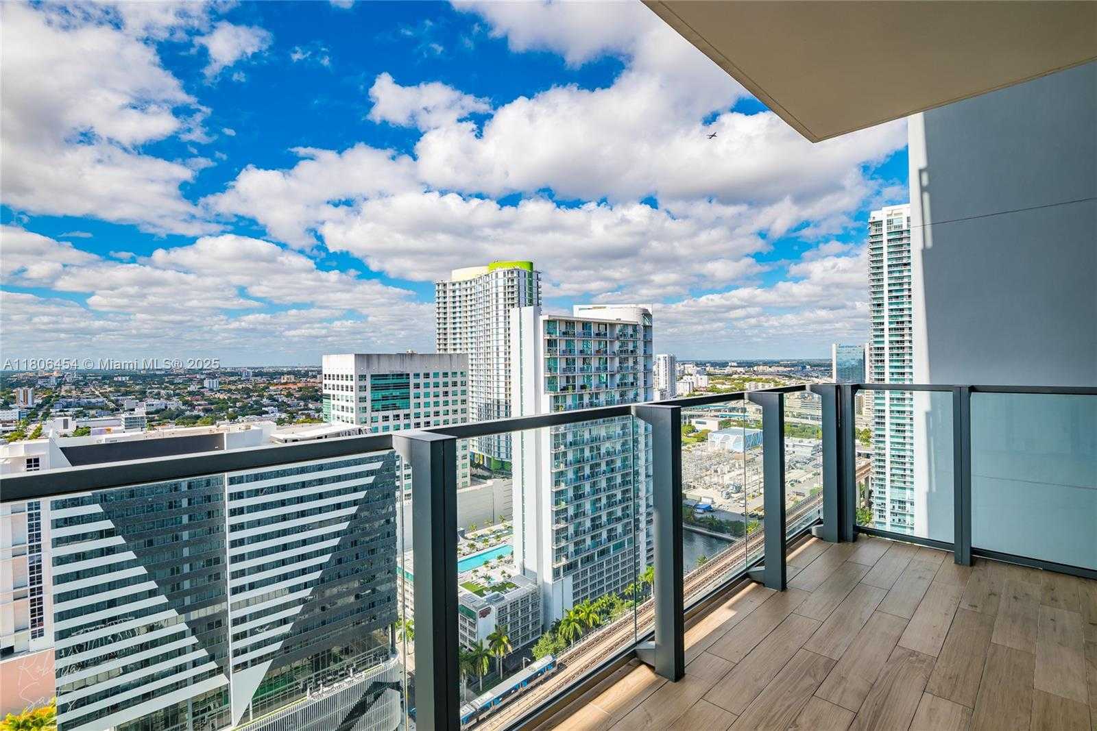 Small Image of 88 SOUTH WEST 7TH ST #2504, Miami Number 12