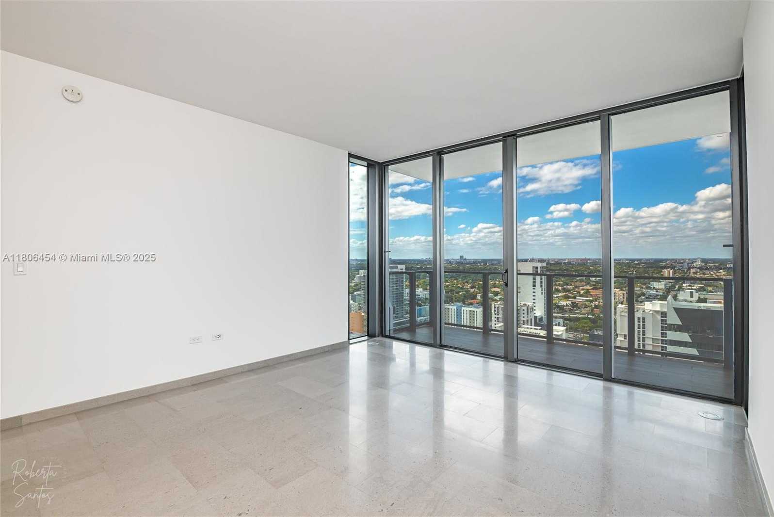 Small Image of 88 SOUTH WEST 7TH ST #2504, Miami Number 33