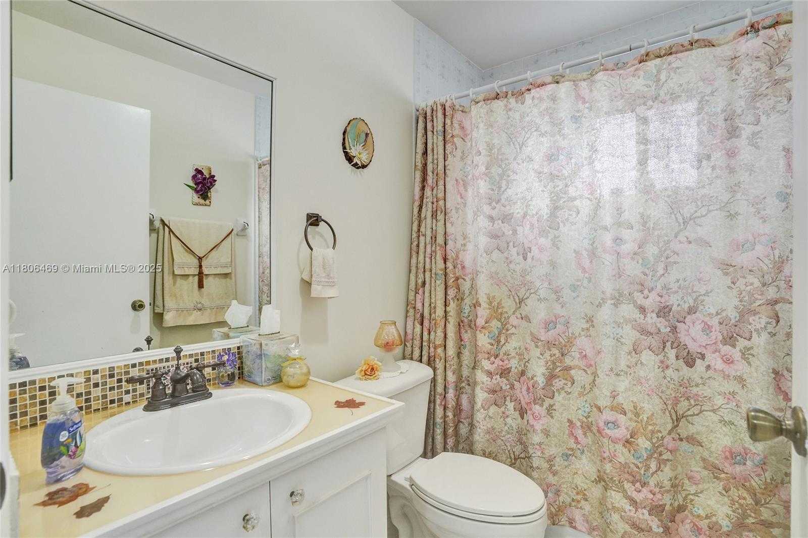Small Image of 7001 WEST 35TH AVE #215, Hialeah Number 18