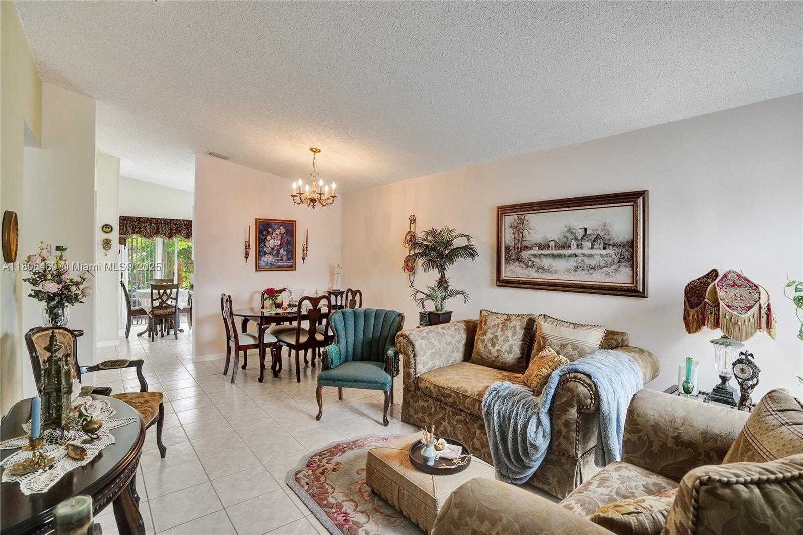 Small Image of 7001 WEST 35TH AVE #215, Hialeah Number 6