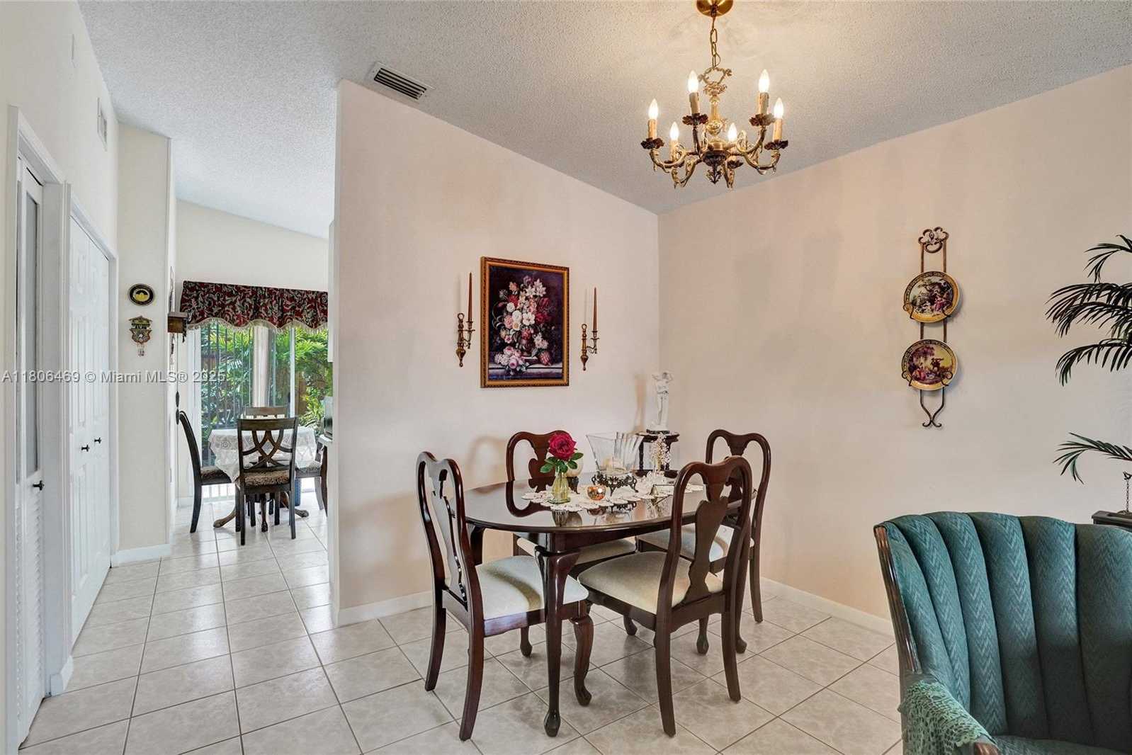 Small Image of 7001 WEST 35TH AVE #215, Hialeah Number 8