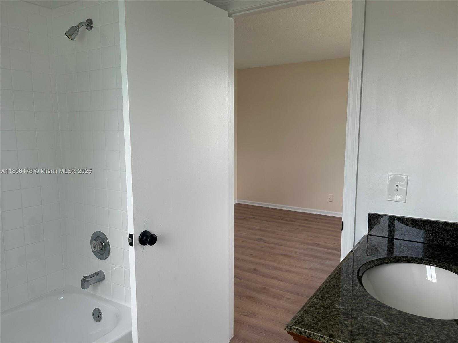 Small Image of 17479 SOUTH WEST 140TH CT, Miami Number 9