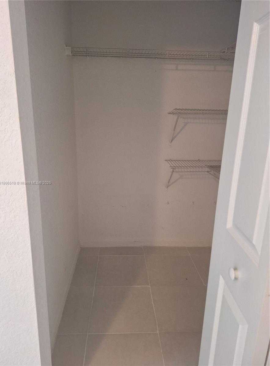 Small Image of 6621 WINFIELD BLVD #1, Margate Number 27