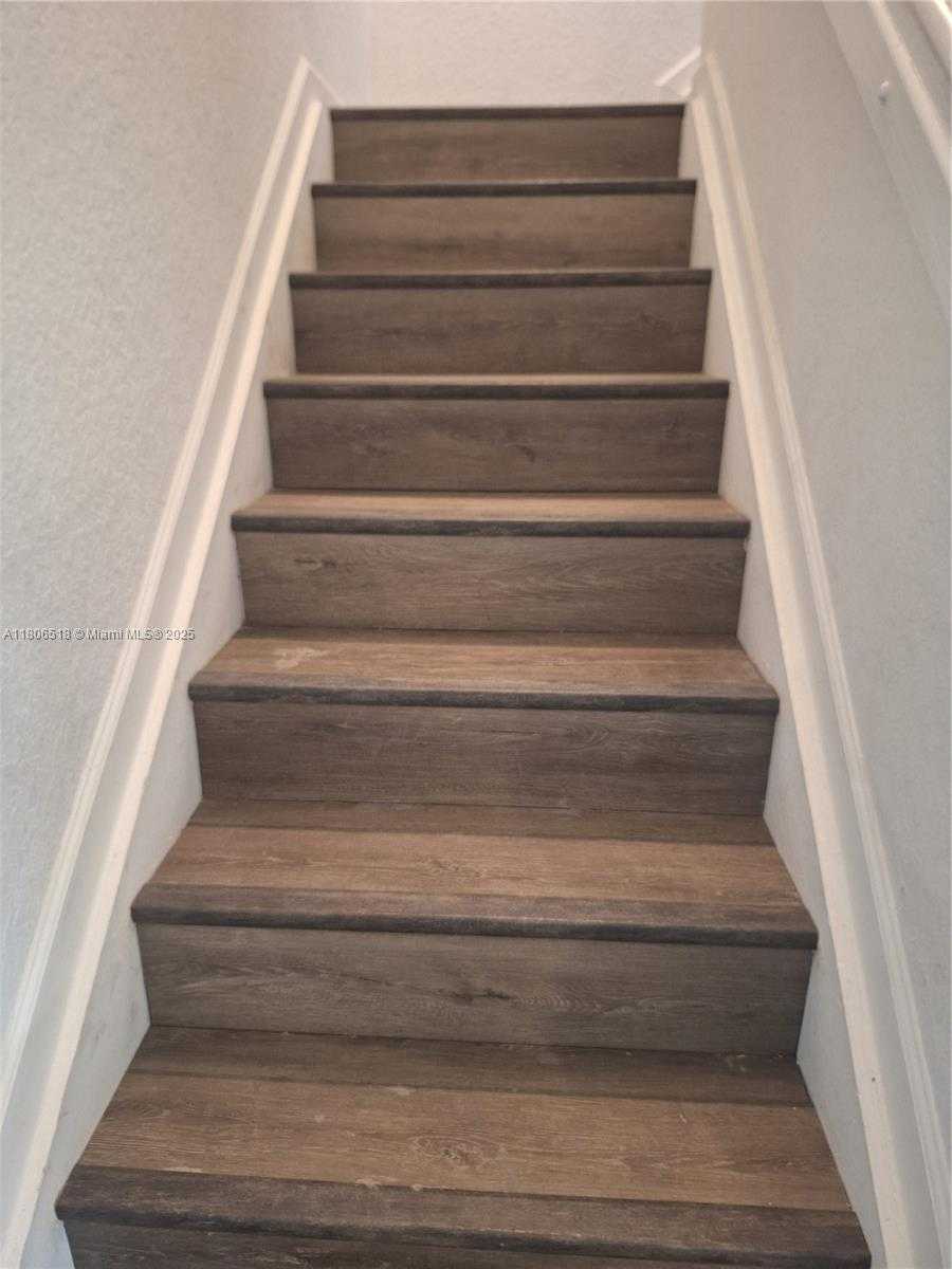 Small Image of 6621 WINFIELD BLVD #1, Margate Number 6