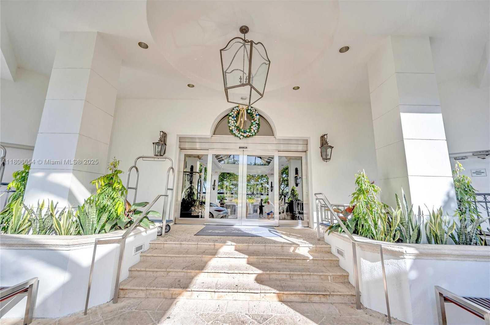 Small Image of 2000 ISLAND BLVD #806, Aventura Number 27