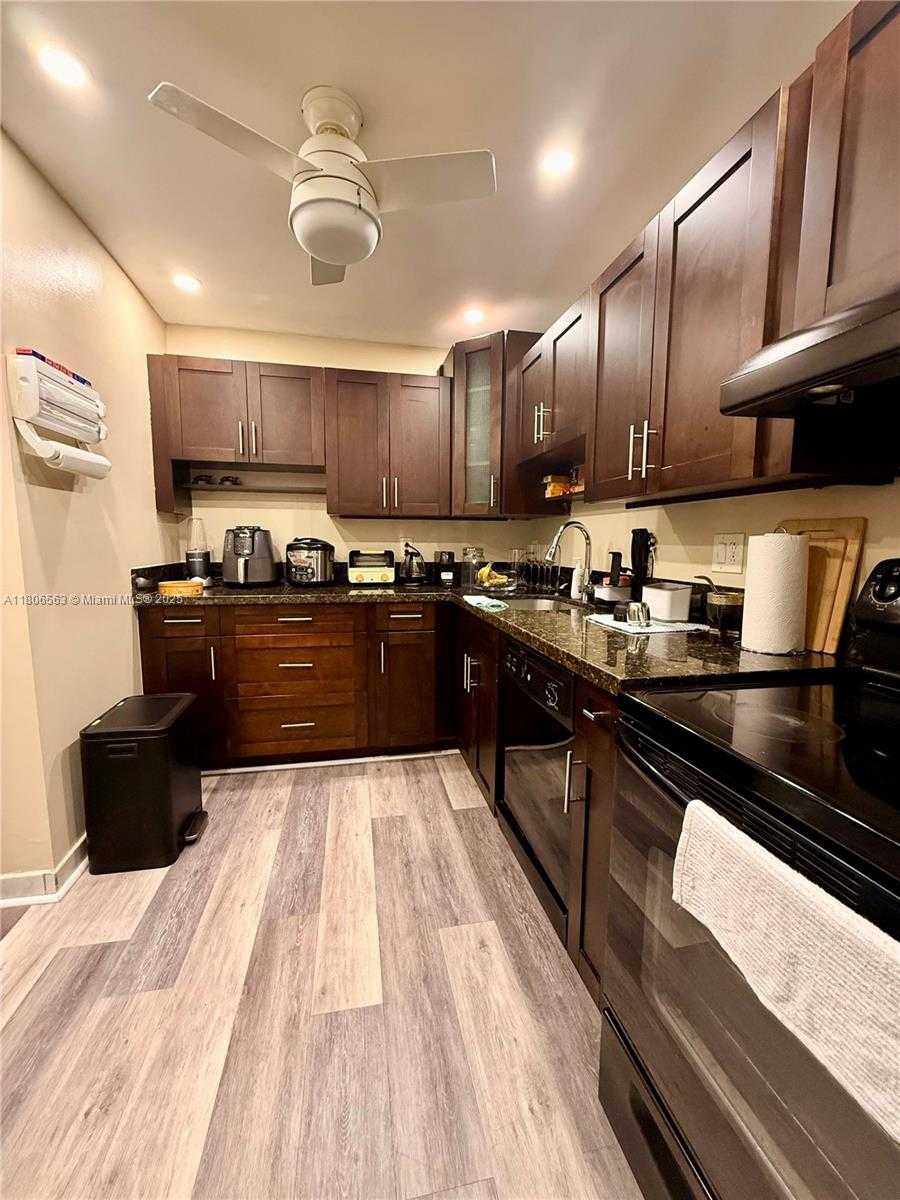 Small Image of 2821 NORTH 163RD ST #Apt 4X, North Miami Beach Number 11