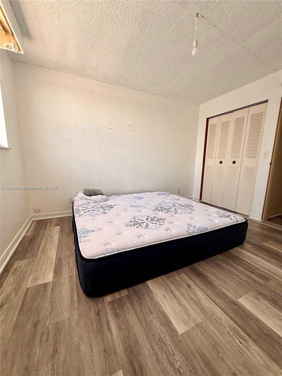 Small Image of 2821 NORTH 163RD ST #Apt 4X, North Miami Beach Number 18