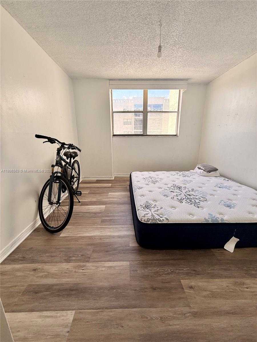 Small Image of 2821 NORTH 163RD ST #Apt 4X, North Miami Beach Number 19