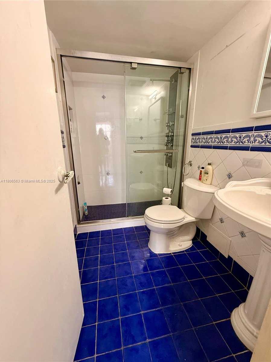 Small Image of 2821 NORTH 163RD ST #Apt 4X, North Miami Beach Number 20