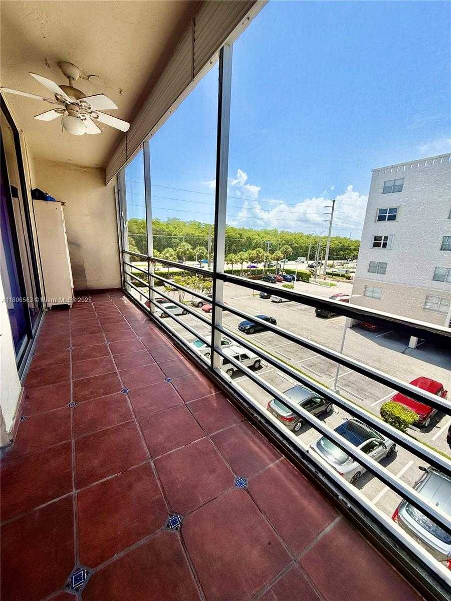 Small Image of 2821 NORTH 163RD ST #Apt 4X, North Miami Beach Number 22