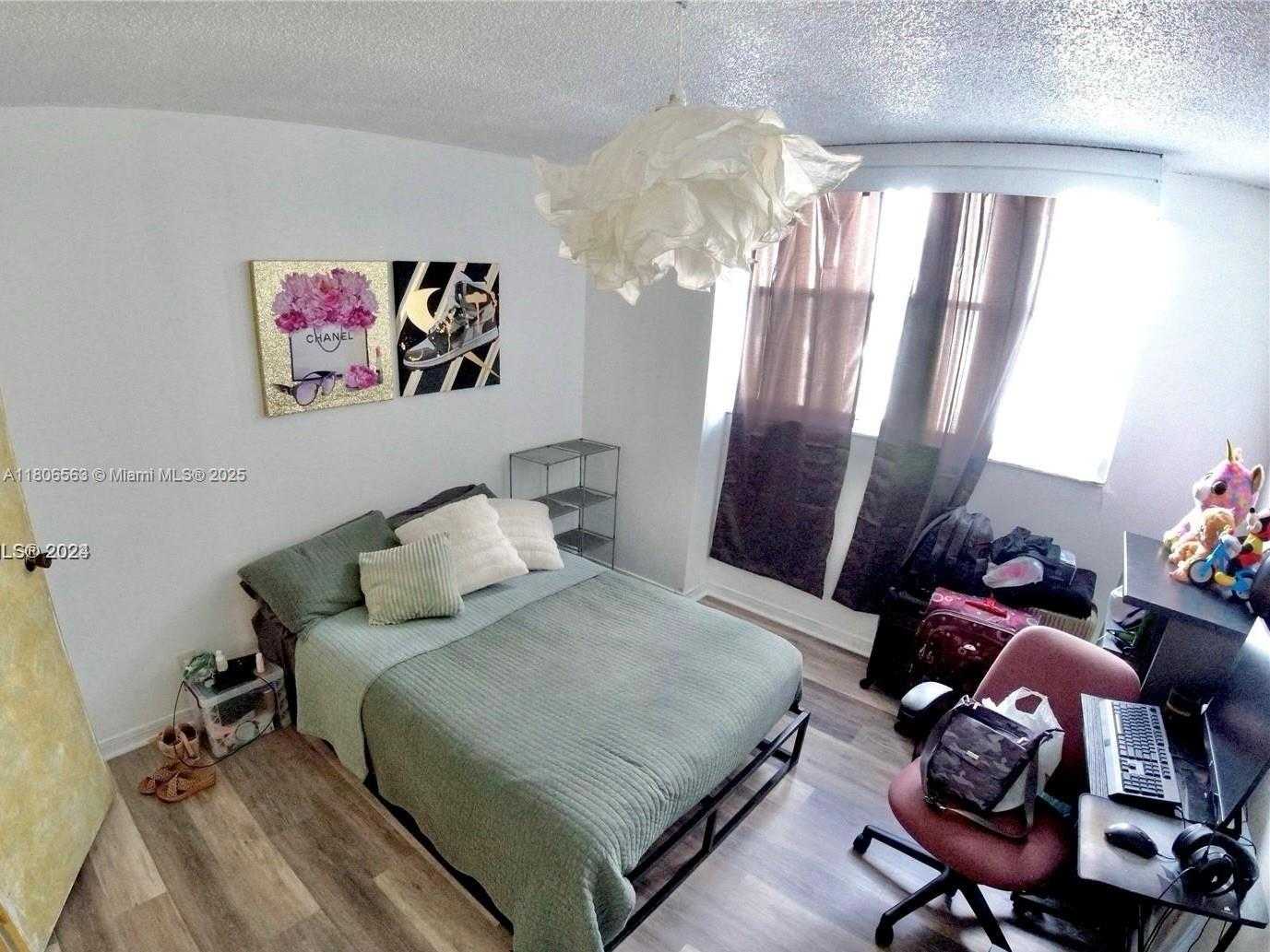 Small Image of 2821 NORTH MIAMI BEACH BLVD #4X, North Miami Beach Number 6