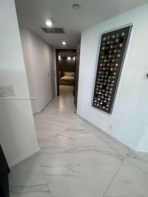 Small Image of 19500 TURNBERRY WAY #12A, Aventura Number 16