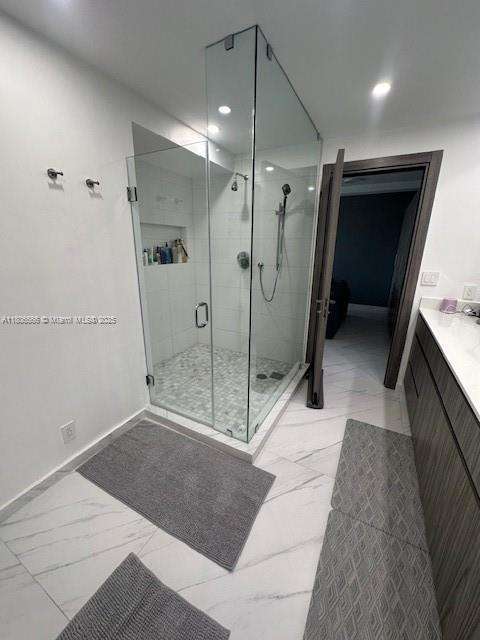 Small Image of 19500 TURNBERRY WAY #12A, Aventura Number 30