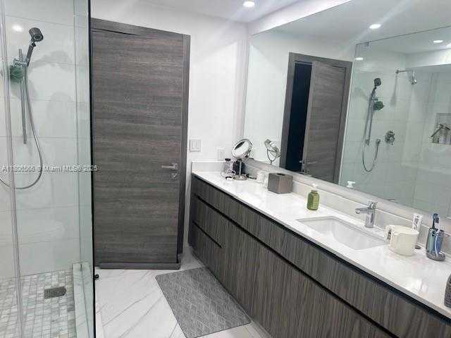 Small Image of 19500 TURNBERRY WAY #12A, Aventura Number 33