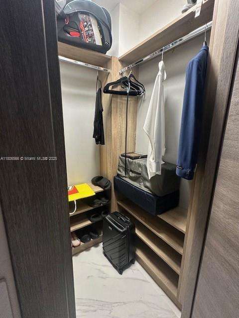 Small Image of 19500 TURNBERRY WAY #12A, Aventura Number 40