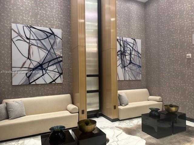 Small Image of 19500 TURNBERRY WAY #12A, Aventura Number 43