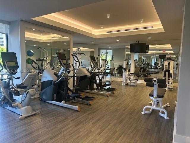 Small Image of 19500 TURNBERRY WAY #12A, Aventura Number 68