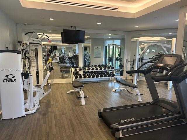 Small Image of 19500 TURNBERRY WAY #12A, Aventura Number 69