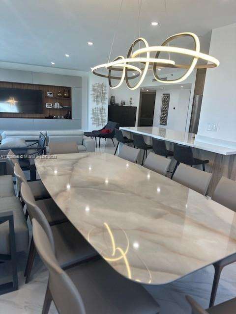 Small Image of 19500 TURNBERRY WAY #12A, Aventura Number 9