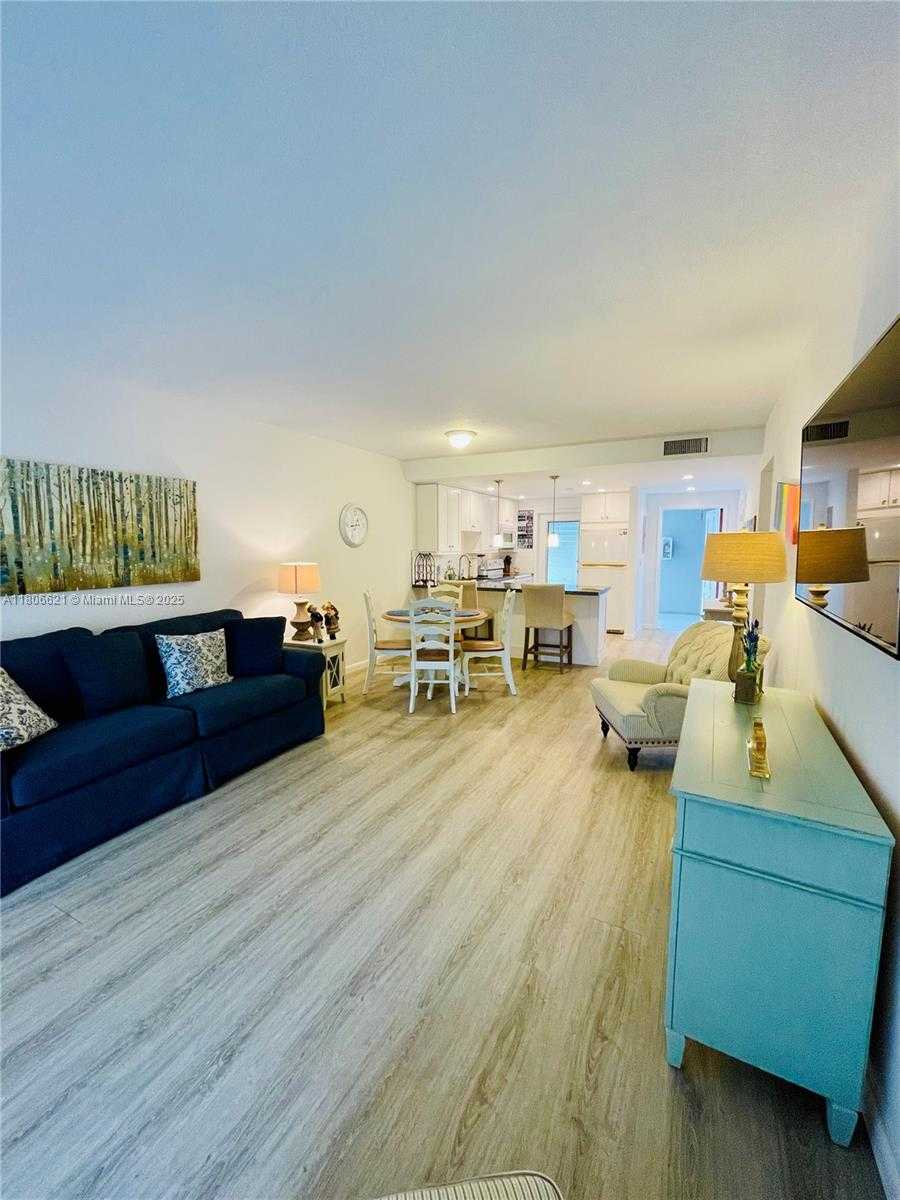 Small Image of 1000 HILLCREST CT #111, Hollywood Number 6