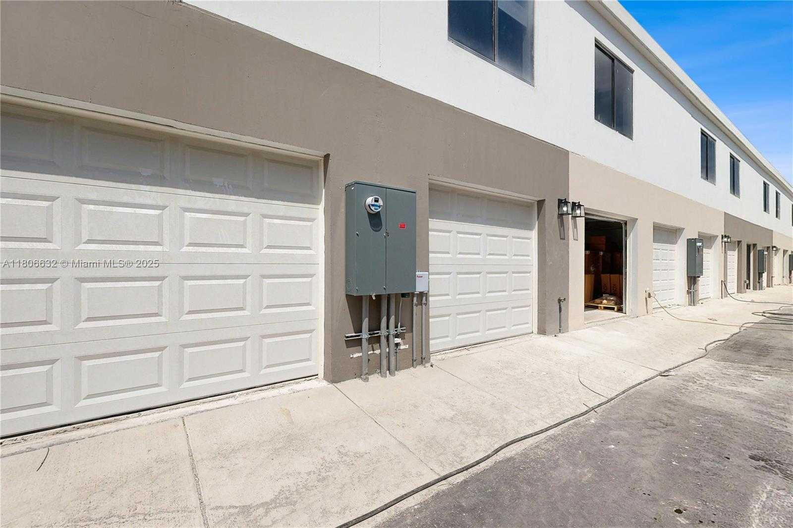 Small Image of 14560 SOUTH WEST 261 TERR, Homestead Number 26