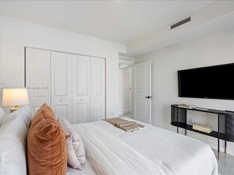 Small Image of 14560 SOUTH WEST 261 TERR, Homestead Number 7