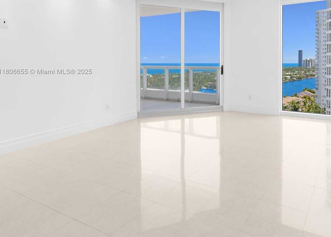 Small Image of 21200 POINT PL #1802, Aventura Number 33
