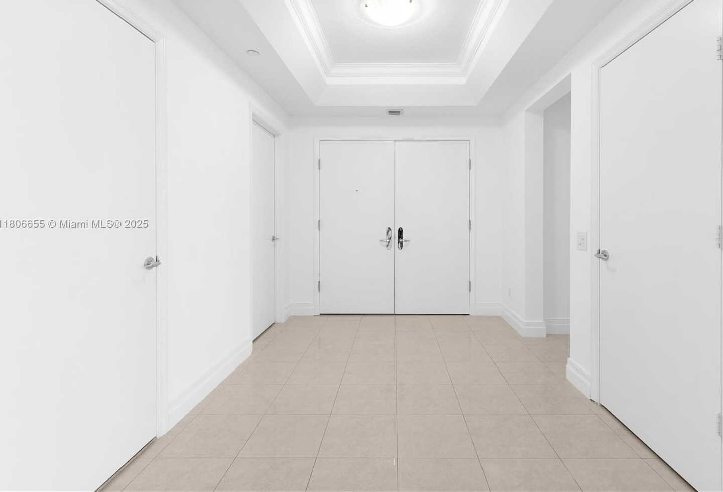 Small Image of 21200 POINT PL #1802, Aventura Number 9