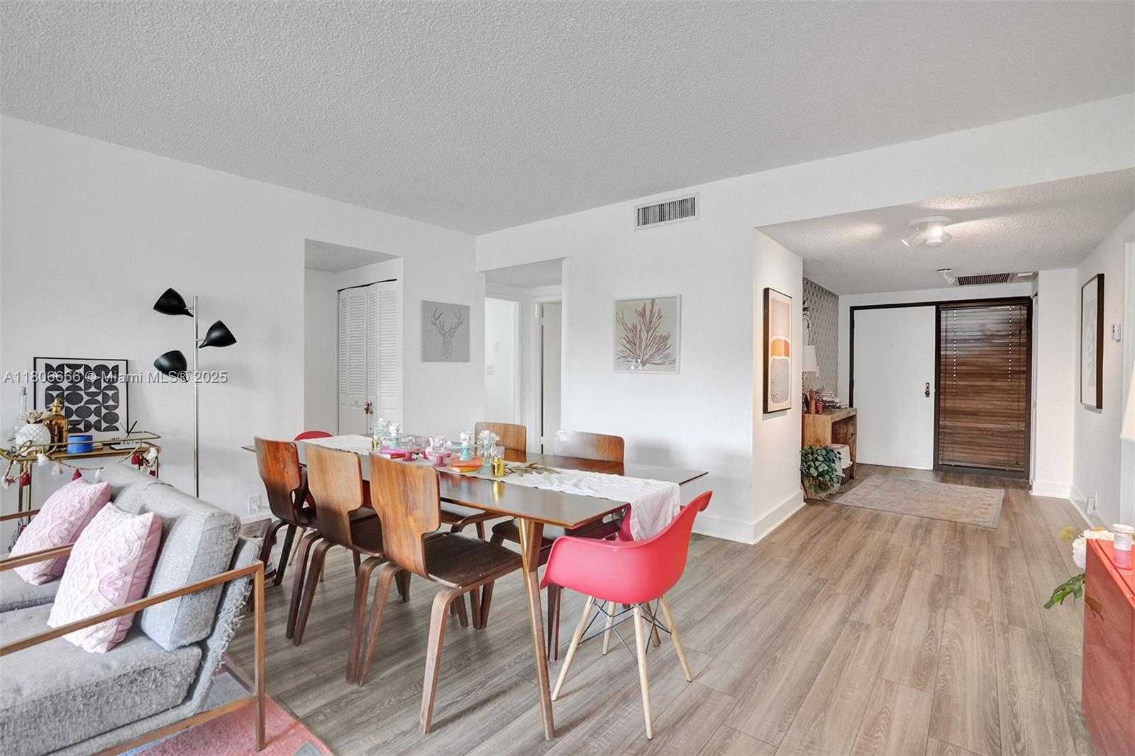Small Image of 161 CRANDON BLVD #325, Key Biscayne Number 10